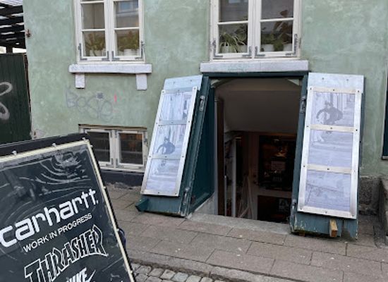 denmark/helsingor/shop/dark-blue