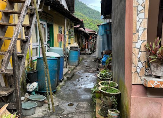 indonesia/banda-islands/shop/local-market