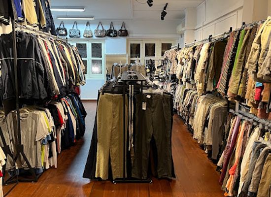 singapore/chinatown/shop/nearestten-curated-thrift-store