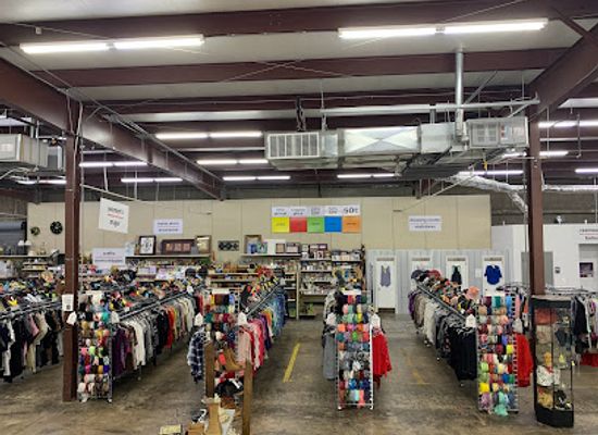 arkansas/springdale/shop/potter-s-house-thrift