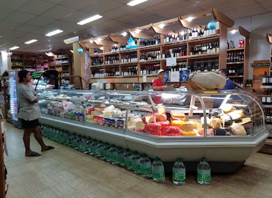 argentina/puerto-iguazu/shop/supermarket-eos-1