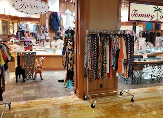 nevada/lake-tahoe-basin/shop/promenade-deck-fashions