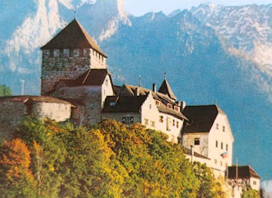 liechtenstein/gamprin-region/shop/hoi-liechtenstein-souvenir-boutique