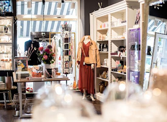 germany/dusseldorf/medienhafen/shop/whatwomenwant-conceptstore