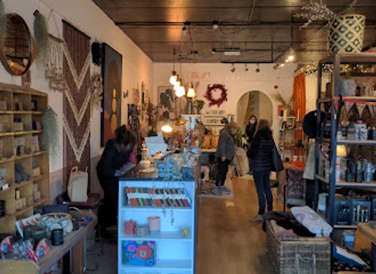 ireland/glendalough/shop/distrikt-by-mia-interiors-homeware-and-clothing-concept-store