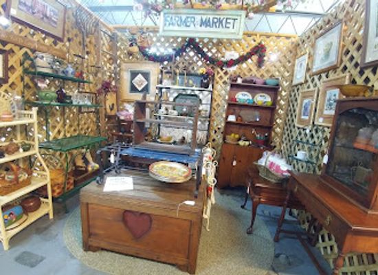 alabama/oak-mountain-state-park/shop/gardendale-flea-mall-antique-center
