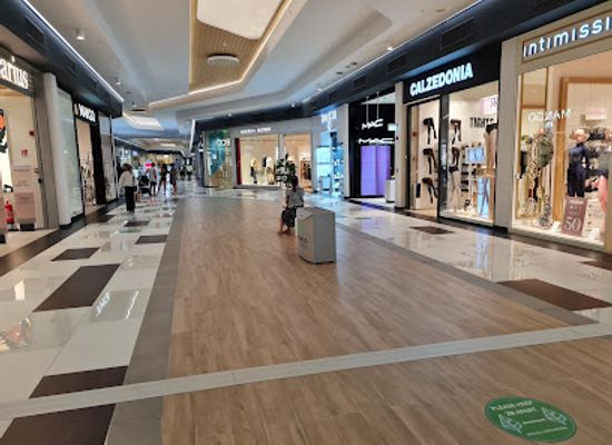 cyprus/machairas-mountains/shop/metropolis-mall-larnaca
