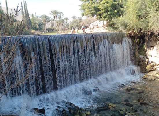 israel/jezreel-valley/shop/gan-hashlosha-national-park