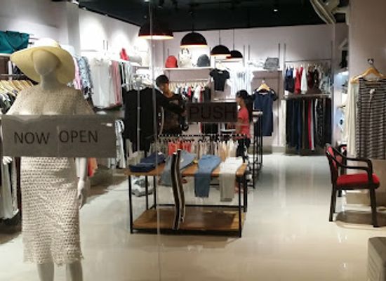 india/arunachal-pradesh/shop/dakini-fashion-store
