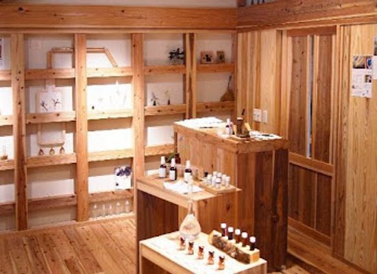 japan/yakushima/shop/yawaraca-the-scent-of-yakushima-lab