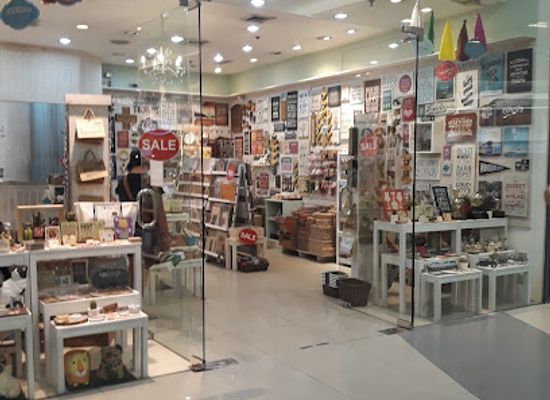 philippines/manila/ermita/shop/papemelroti-sm-city-manila