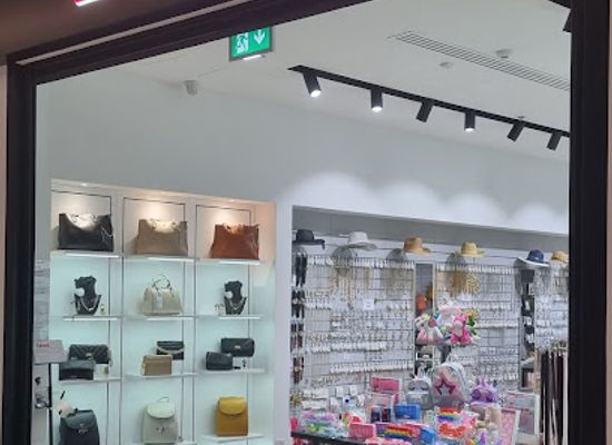 cyprus/larnaca/shop/lepus-gift-shop-metropolis-mall