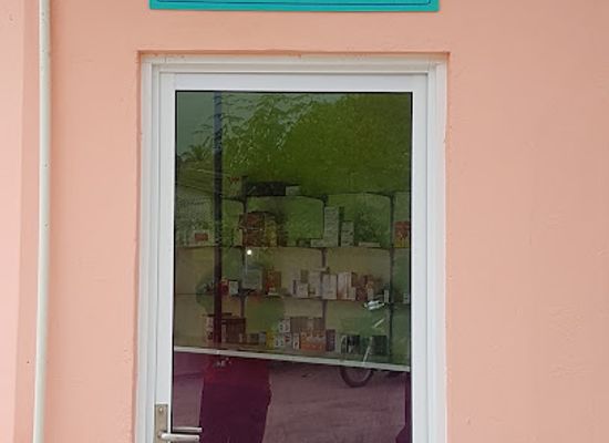 maldives/dhangethi-island/shop/triple-j-chemist