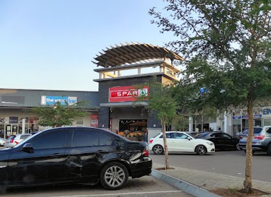 botswana/kweneng-district/shop/spar-kweneng