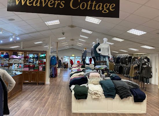 ireland/slieve-league/shop/triona-donegal-tweed-center