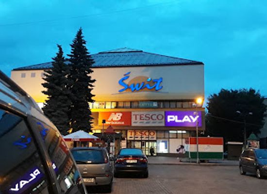 poland/tarnow/shop/centrum-handlowe-swit