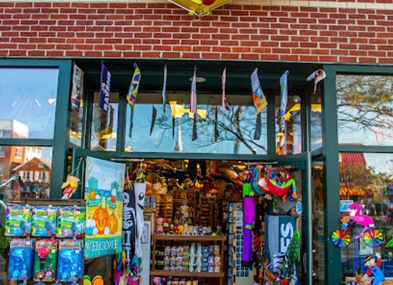 delaware/delaware-seashore-state-park/shop/rehoboth-toy-kite-company
