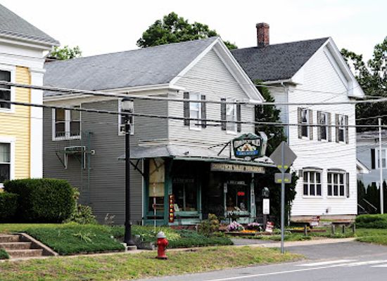 connecticut/greater-hartford/shop/connecticut-valley-tobacconist