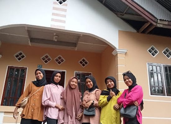indonesia/banda-islands/shop/harun-astar