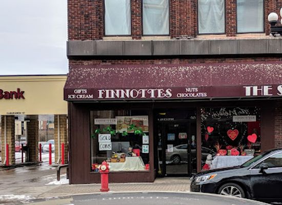 wisconsin/la-crosse/shop/finnottes-nut-chocolate-shop