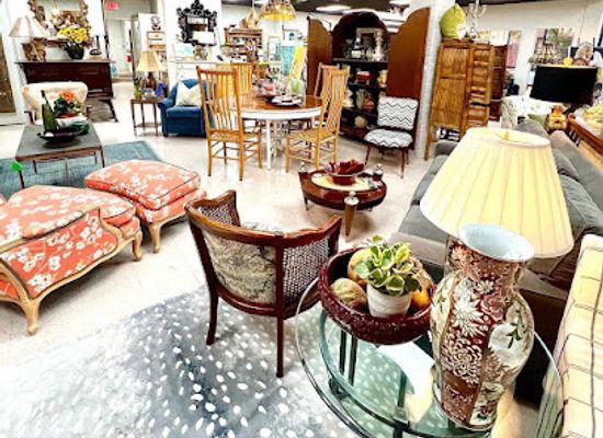 arkansas/springdale/shop/12-pedal-junction-furniture-art-gallery