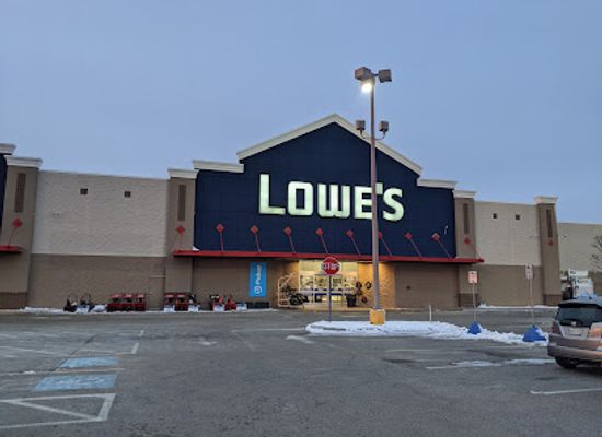 maine/portland/west-end/shop/pine-tree-shopping-center