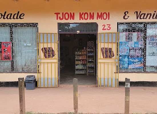 suriname/marowijne-district/shop/tjon-kon-moi