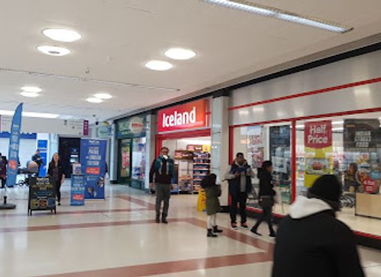 united-kingdom/surrey/shop/queensmere-observatory-shopping-centre