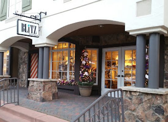 colorado/vail/shop/blitz-clothing-vail