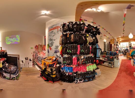 france/alpe-d-huez/shop/cyril-s-sports-skimium