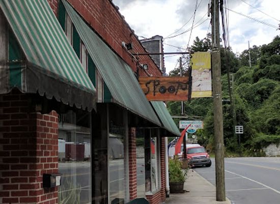 iowa/little-switzerland/shop/spruced-boutique
