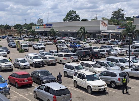 zambia/luangwa-valley/shop/lewanika-mall
