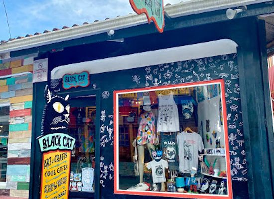panama/bocas-del-toro/shop/black-cat-gifts-and-art