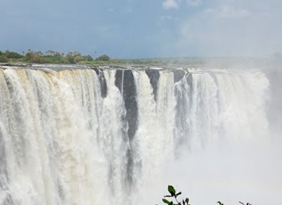 zambia/victoria-falls-area/shop/amazing-falls-travel