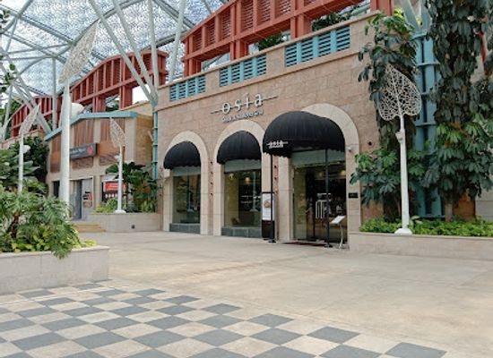 singapore/sentosa/shop/festive-walk