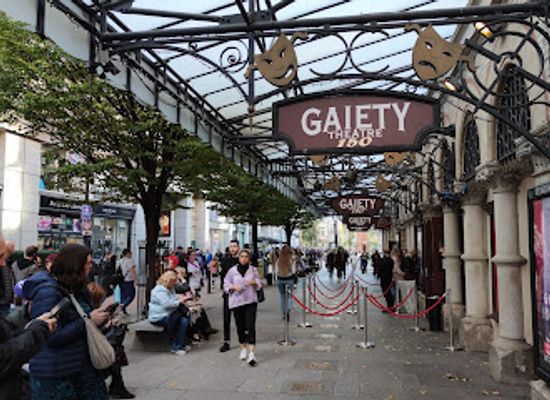 ireland/dublin/st-stephen-s-green/shop/soho-market