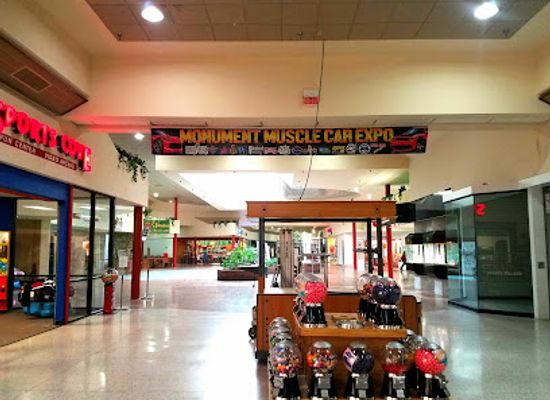 nebraska/north-platte-river-valley/shop/uptown-scottsbluff-monument-mall