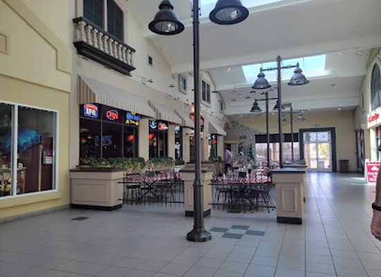 california/lodi/shop/lakewood-plaza