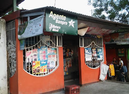 nicaragua/masaya-volcano/shop/pulperia-wilsito