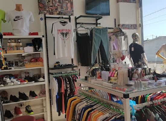 sierra-leone/tokeh-beach/shop/vip-fashion-store