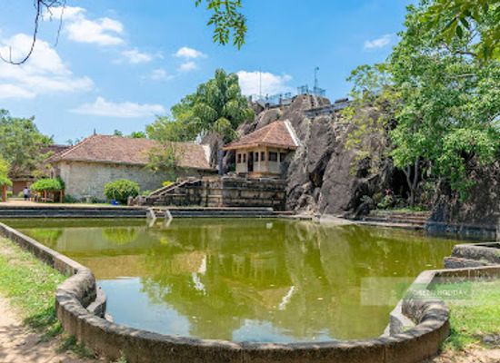 sri-lanka/anuradhapura-district/shop/isurumuniya-temple