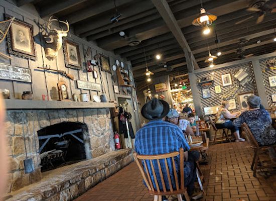 arkansas/hot-springs-national-park/shop/cornerstone-market-place
