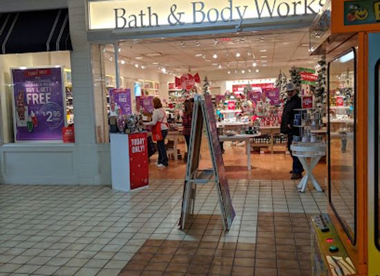 kansas/hutchinson/shop/bath-body-works