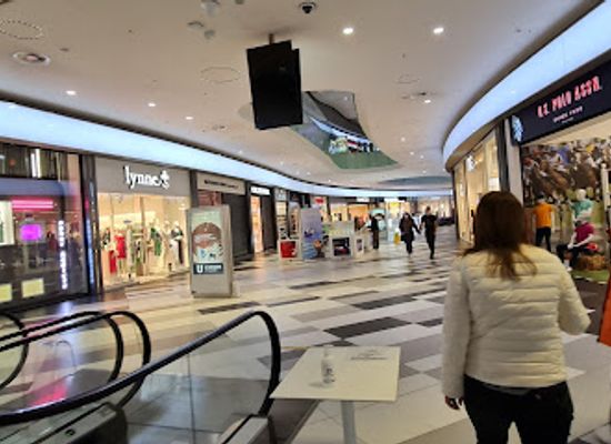 cyprus/paphos/shop/kings-avenue-mall