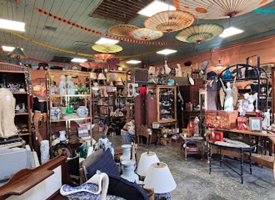 louisiana/river-parishes/shop/the-pink-elephant-antiques