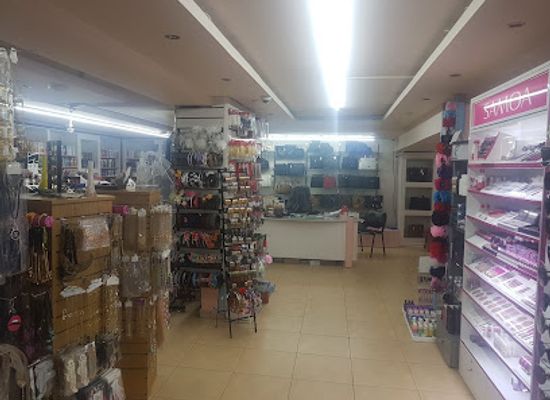 lebanon/beqaa-valley/shop/faux-bijoux-abir