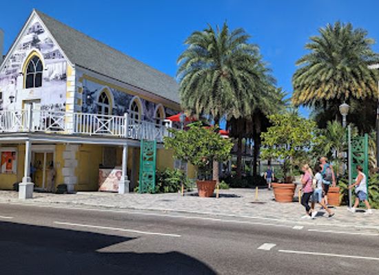 the-bahamas/inagua/shop/nassau-straw-market