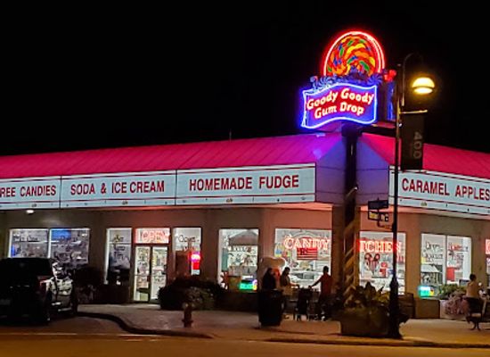 wisconsin/wisconsin-dells/shop/goody-goody-gum-drop-candy-kitchen