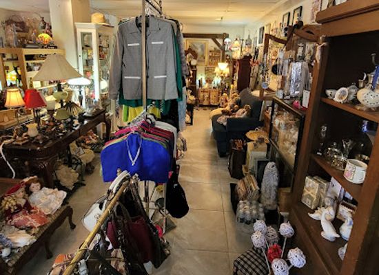 puerto-rico/san-juan/shop/del-ayer-y-de-hoy-vintage-boutique