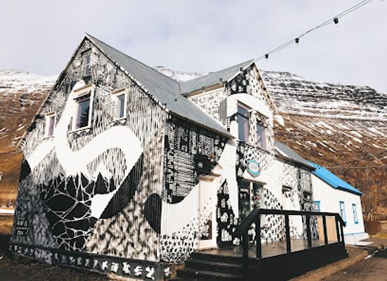 iceland/seydisfjordur/shop/gullabuid
